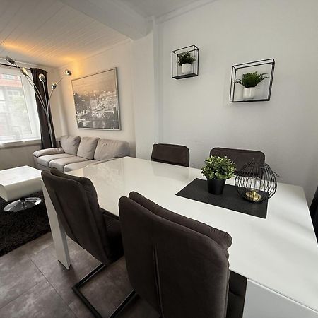 Fachwerkhaus Mit 2 Getrennten Schlafzimmern, Wohnzimmer Und Kueche Bückeburg Buitenkant foto