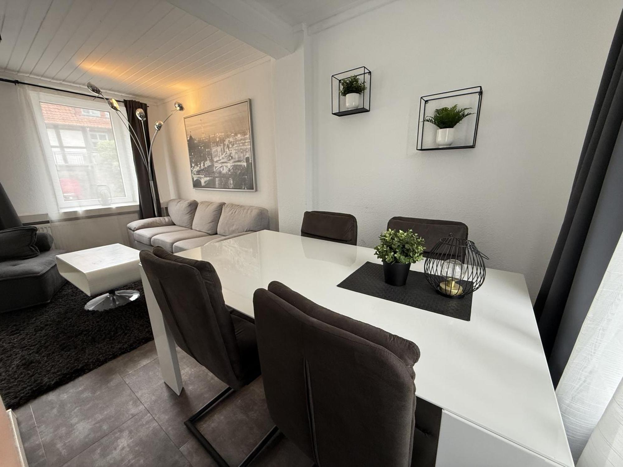 Fachwerkhaus Mit 2 Getrennten Schlafzimmern, Wohnzimmer Und Kueche Bückeburg Buitenkant foto
